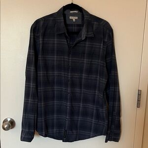 🦄Calvin Klein Jeans Plaid Button Up Shirt